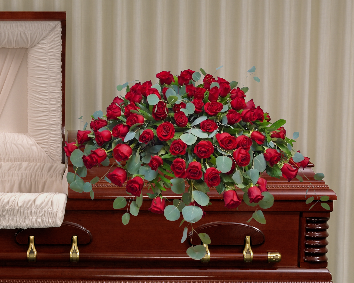 CV-06 Casket cover de rosas