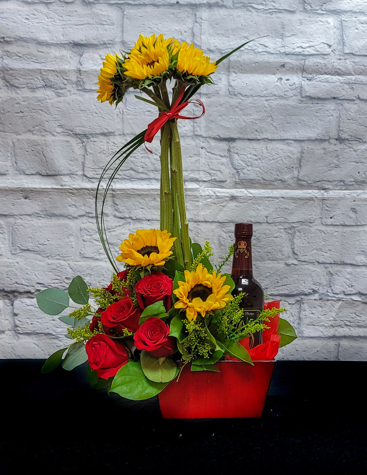 VD-11 Arreglo de rosas y girasoles