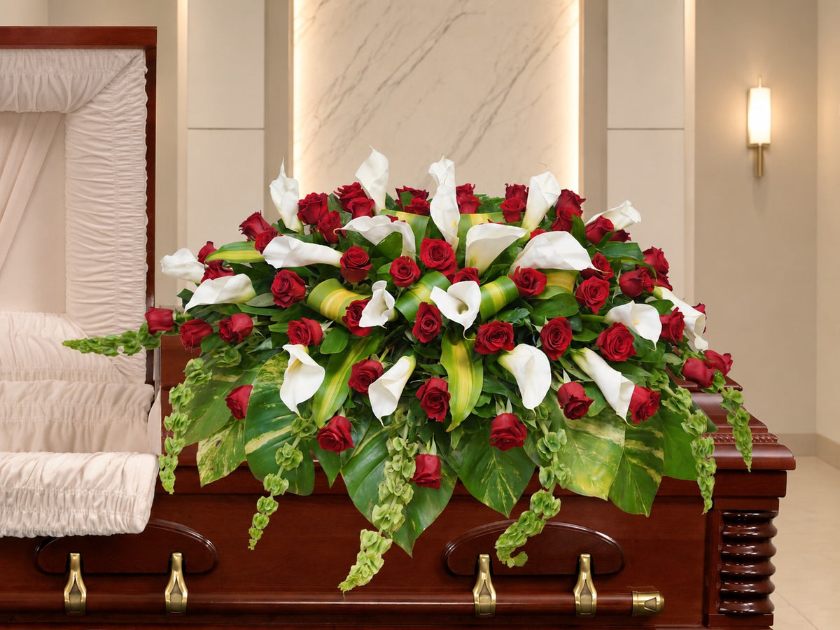 CV-11 Casket cover doble de rosas, lirios cala y campana de Irlanda