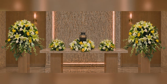 UR-20 Set de urna de rosas, orquídeas, lirios amarillos y spray roses: urna y 4 arreglos