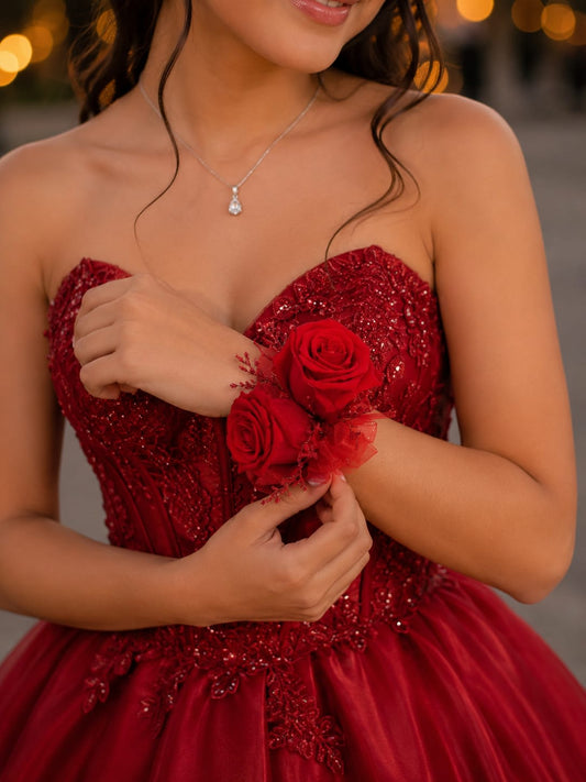 CPR-6 Corsage de rosas y baby breath preservado